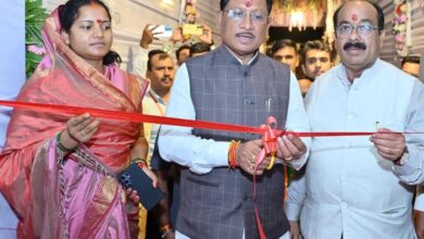 रायपुर : मुख्यमंत्री विष्णु देव साय ने रायगढ़ जिले के ग्राम गढ़ उमरिया में नवगुरुकुल का किया शुभारंभ