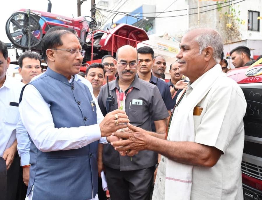 धान का कटोरा कहे जाने वाले छत्तीसगढ़ में किसानों को मिला जीएसटी सुधार का लाभ: मुख्यमंत्री विष्णु देव साय…. धान का कटोरा कहे जाने वाले छत्तीसगढ़ में किसानों को मिला जीएसटी सुधार का लाभ: मुख्यमंत्री विष्णु देव साय….