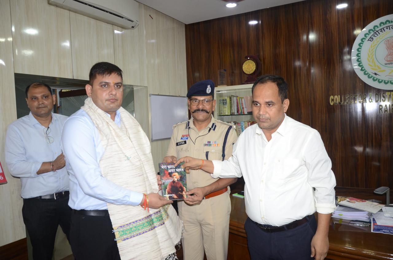 बेबीलॉन टावर अग्निकांड: CM साय के निर्देश पर चला रेस्क्यू ऑपरेशन, सभी लोग सुरक्षित….