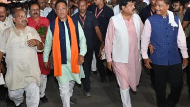 जीएसटी बचत उत्सव का जायजा लेने बाजार पहुंचे मुख्यमंत्री विष्णु देव साय…. जीएसटी बचत उत्सव का जायजा लेने बाजार पहुंचे मुख्यमंत्री विष्णु देव साय….