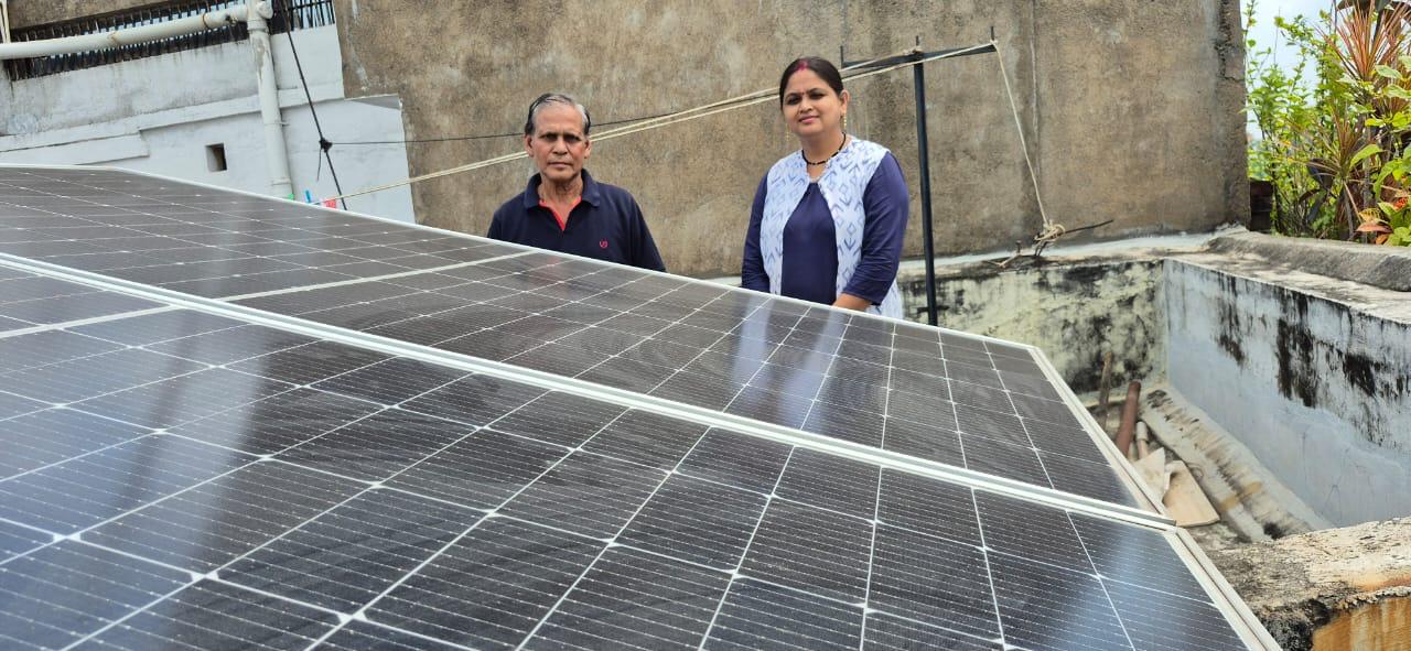 भिलाई निवासी शकुन्तला ने सोलर ऊर्जा से घटाया बिजली बिल, अतिरिक्त उत्पादन से आमदनी भी…. भिलाई निवासी शकुन्तला ने सोलर ऊर्जा से घटाया बिजली बिल, अतिरिक्त उत्पादन से आमदनी भी….