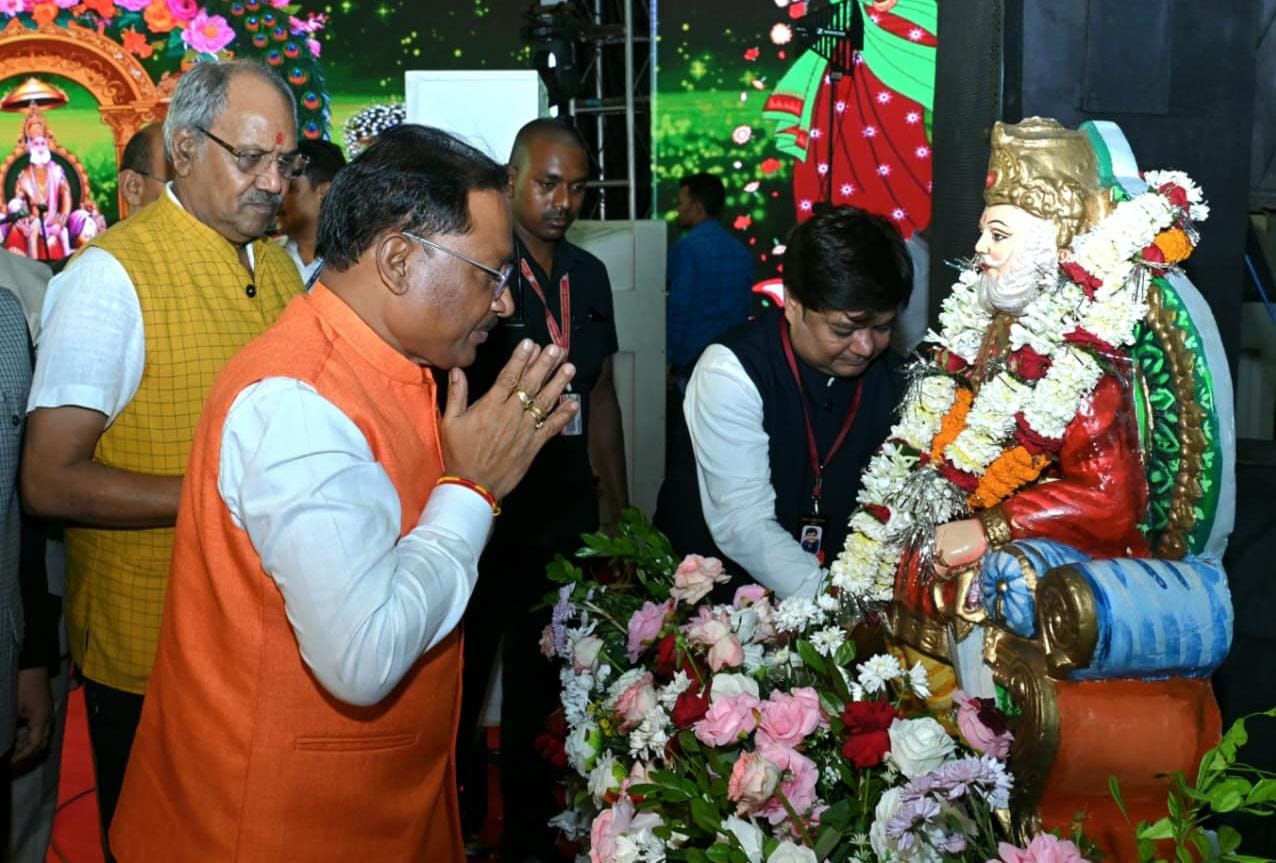 मानवता की सेवा और दानशीलता में अग्रवाल समाज हमेशा अग्रणी – मुख्यमंत्री विष्णु देव साय…