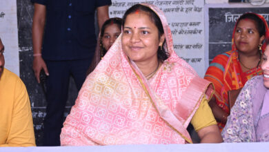 महिला एवं बाल विकास मंत्री श्रीमती राजवाड़े संबलपुर में करमा तिहार उत्सव में शामिल हुईं….