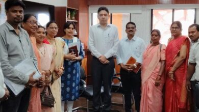 स्वास्थ्य सचिव अमित कटारिया से बातचीत के बाद मितानिनों का आंदोलन स्थगित…. स्वास्थ्य सचिव अमित कटारिया से बातचीत के बाद मितानिनों का आंदोलन स्थगित….