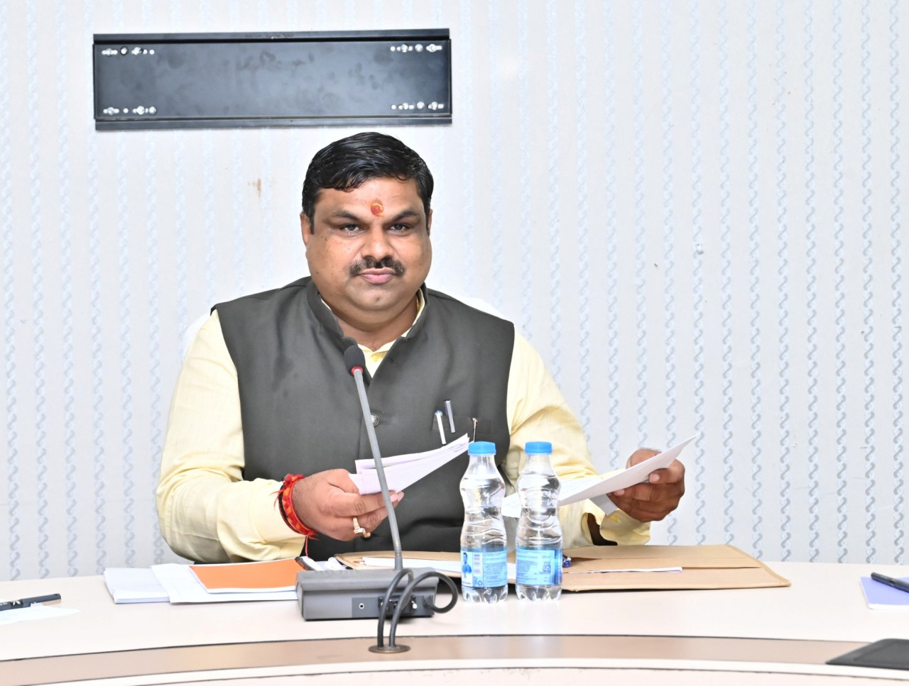 सभी जिले में बनेगा मॉडल स्कूल, गुणवत्तापूर्ण शिक्षा होगी सुनिश्चित: शिक्षा मंत्री गजेंद्र यादव…. सभी जिले में बनेगा मॉडल स्कूल, गुणवत्तापूर्ण शिक्षा होगी सुनिश्चित: शिक्षा मंत्री गजेंद्र यादव….