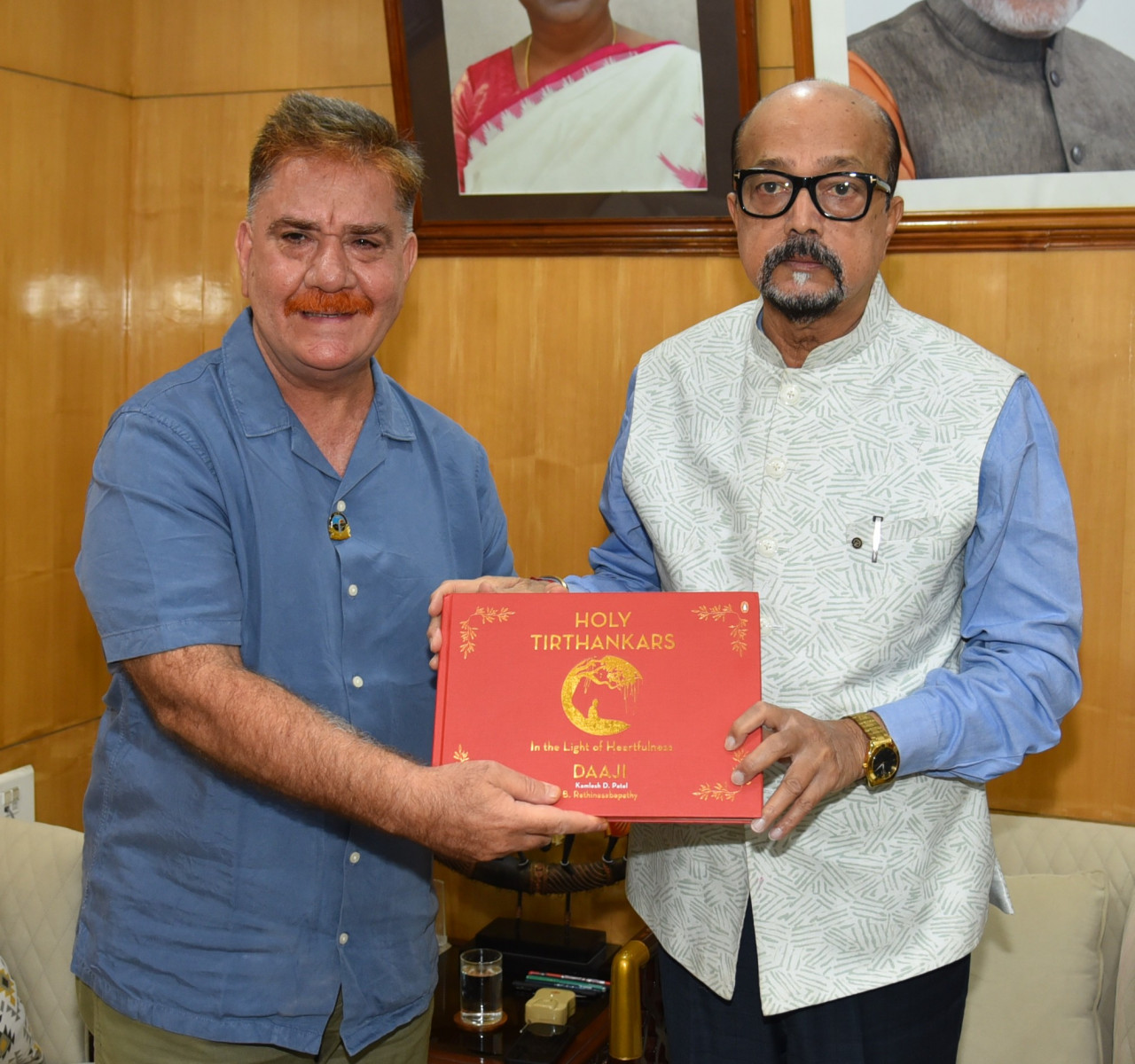 राज्यपाल रमेन डेका से हार्टफुलनेस संस्थान के डायरेक्टर चॉवला ने की सौजन्य भेंट…..