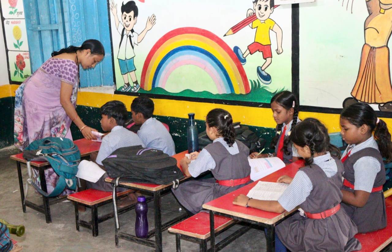 युक्तियुक्तकरण से ग्रामीण शिक्षा में आ रहा निखार…. युक्तियुक्तकरण से ग्रामीण शिक्षा में आ रहा निखार….