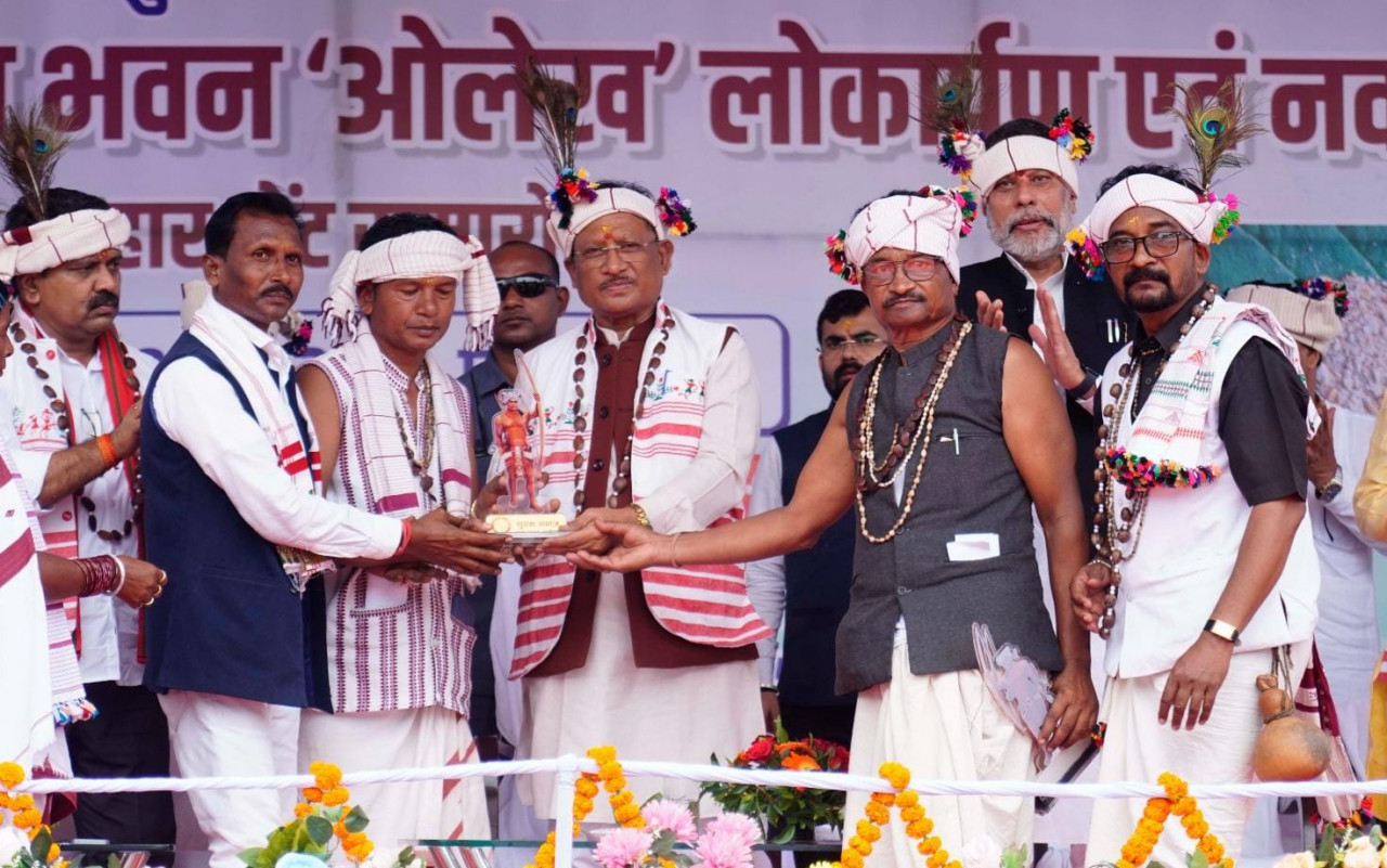 जगदलपुर में धुरवा समाज के संभाग स्तरीय नुआखाई मिलन समारोह एवं नवनिर्मित सामाजिक भवन…..