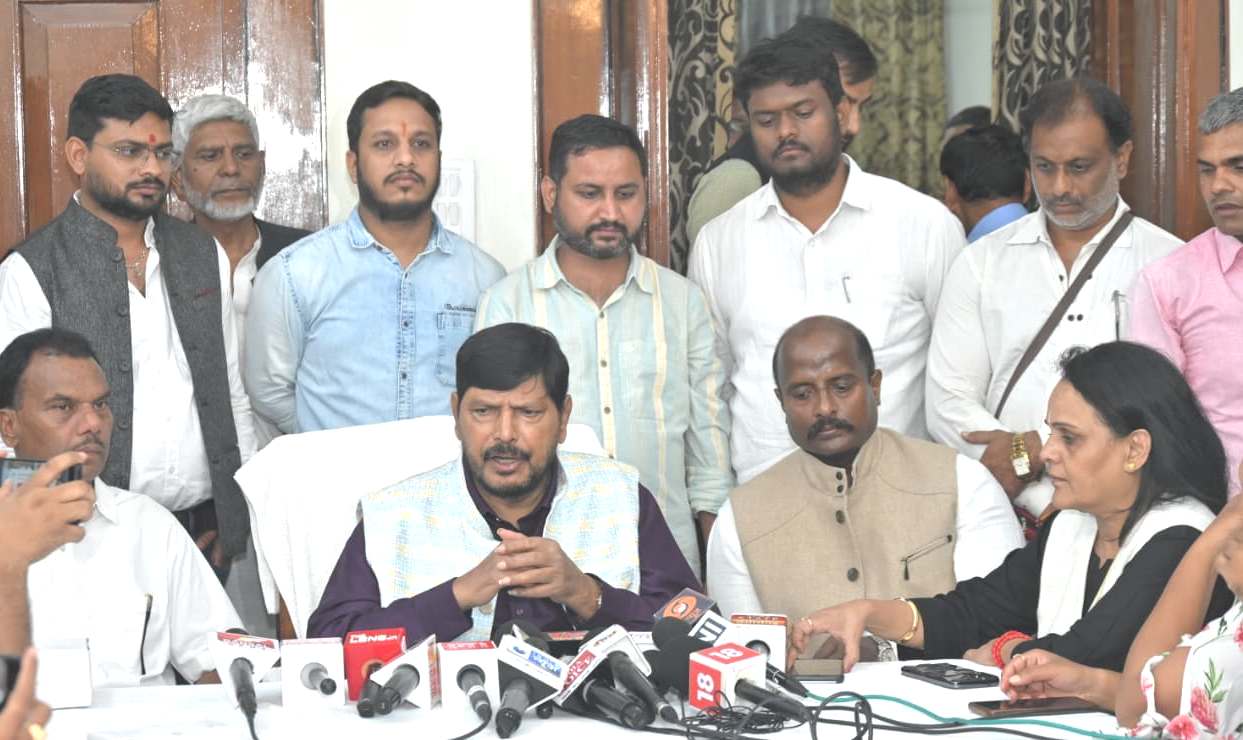 सामाजिक न्याय एवं अधिकारिता राज्य मंत्री रामदास अठावले का छत्तीसगढ़ प्रवास….