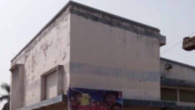 ‘बाबा’ टॉकीज विवाद सुलझा — 33 वर्ष बाद मुआवजा भुगतान, कलेक्टर ने किया निपटारा