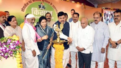 किसान हमारी अर्थव्यवस्था की हैं रीढ़: मुख्यमंत्री डॉ यादव किसान हमारी अर्थव्यवस्था की हैं रीढ़: मुख्यमंत्री डॉ यादव