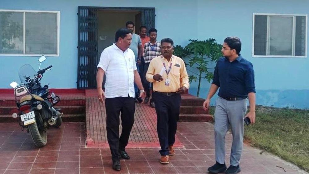 रायपुर : आड़ावाल नक्सल पुनर्वास केंद्र नवां बाट में आत्मसमर्पित माओवादियों को मिल रहा आजीविका प्रशिक्षण