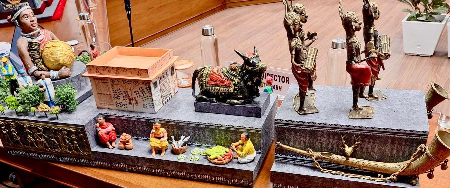 एकता परेड-2025 में छत्तीसगढ़ की झांकी का हुआ चयन — मुख्यमंत्री विष्णु देव साय ने दी बधाई: एकता, विकास और सांस्कृतिक गौरव का संदेश देगा छत्तीसगढ़ की झांकी का प्रदर्शन…..