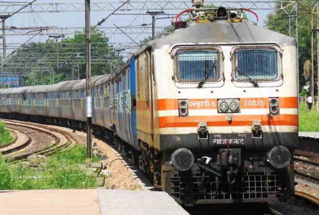 त्योहारी सीजन में रेल यात्रियों को तोहफा: जयपुर से डॉ. अंबेडकर नगर तक चलेगी स्पेशल ट्रेन