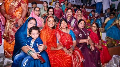 मंत्री श्रीमती लक्ष्मी राजवाड़े ने , सूर्यदेव को अर्पित किया संध्या अर्घ्य:  प्रदेश की सुख-समृद्धि के लिए की छठी मईया से कामना,,,,,