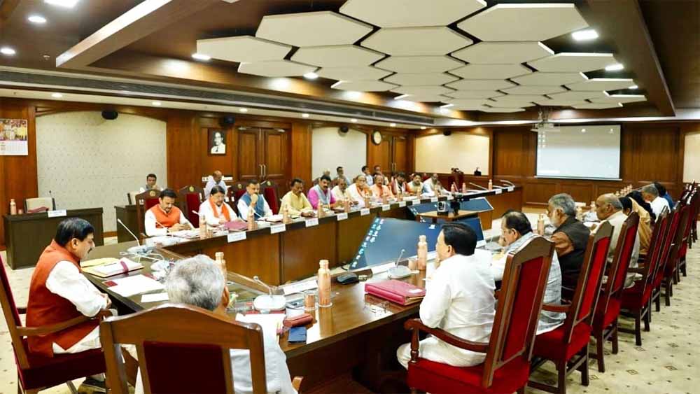 रिटायरमेंट के बाद सरकारी घर पर कब्जा महंगा पड़ेगा! अब भरना होगा पेनल्टी समेत भारी किराया रिटायरमेंट के बाद सरकारी घर पर कब्जा महंगा पड़ेगा! अब भरना होगा पेनल्टी समेत भारी किराया