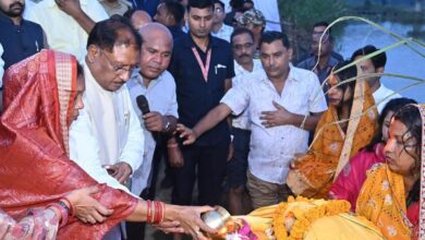 मुख्यमंत्री विष्णु देव ने जशपुर में दुलदुला छठ घाट में सूर्य को दिया अर्घ्य: प्रदेश की सुख-समृद्धि और खुशहाली की कामना की…..