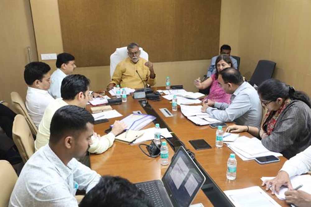 श्मशानों का नया रूप: 2026 तक अतिक्रमण मुक्त, फेंसिंग और हरियाली से होगा सजाया – प्रहलाद सिंह पटेल श्मशानों का नया रूप: 2026 तक अतिक्रमण मुक्त, फेंसिंग और हरियाली से होगा सजाया – प्रहलाद सिंह पटेल