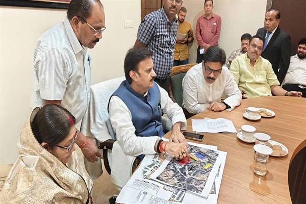 हिनौती गौधाम में संरक्षित शत प्रतिशत गौवंश का पंजीयन करायें : उप मुख्यमंत्री  शुक्ल