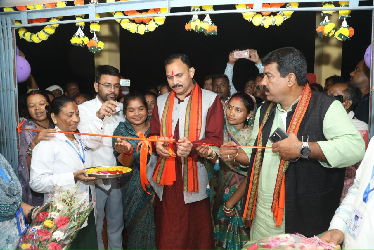 स्वास्थ्य मंत्री श्याम बिहारी जायसवाल ने किया प्राथमिक स्वास्थ्य केंद्र कुर्रूटोला का लोकार्पण….
