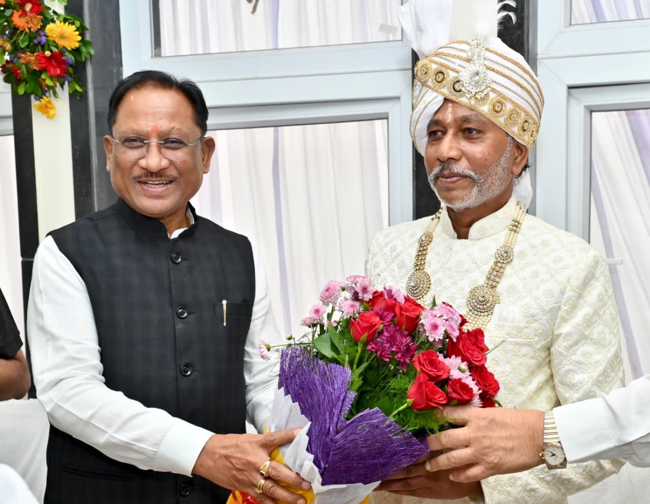 मुख्यमंत्री विष्णुदेव साय गुरु खुशवंत साहेब के गृहप्रवेश कार्यक्रम में हुए शामिल…..