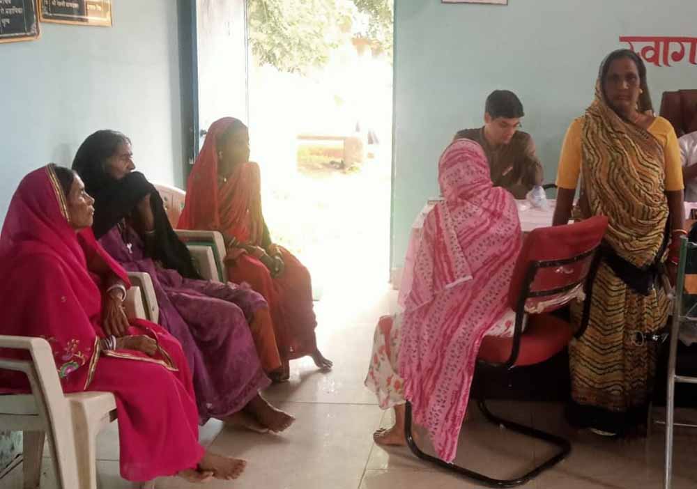 सुरक्षा और सम्मान साथ-साथ—महासमुंद में जरूरतमंदों को मिल रहा नियमित पेंशन लाभ