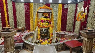 उज्जैन के छात्रों का अनोखा स्टार्टअप: बाबा महाकाल के फूलों से बना रहे इको-फ्रेंडली प्रोडक्ट्स