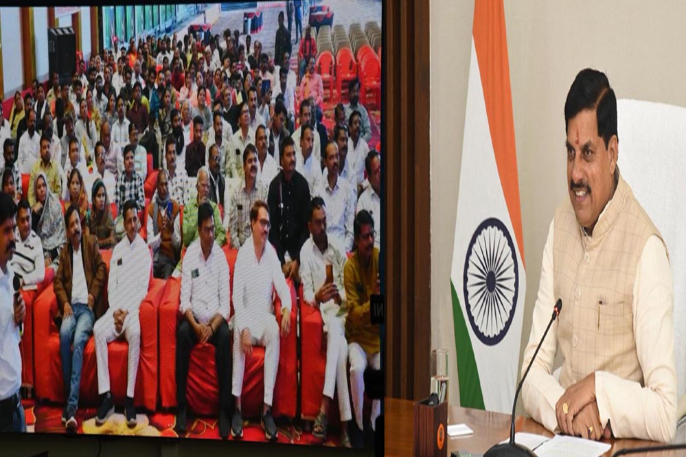 समाज के परिचय सम्मेलन, पारिवारिक मूल्यों और संस्कारों को अगली पीढ़ी तक पहुंचाने में सहायक : मुख्यमंत्री डॉ. यादव