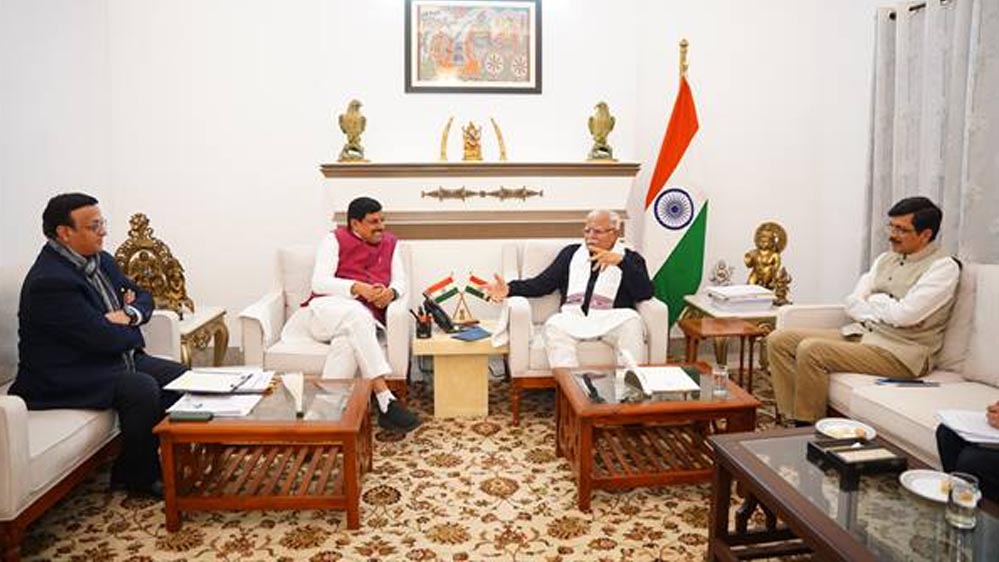 मुख्यमंत्री डॉ. यादव ने केंद्रीय मंत्री डा. खट्टर से की सौजन्य भेंट मुख्यमंत्री डॉ. यादव ने केंद्रीय मंत्री डा. खट्टर से की सौजन्य भेंट