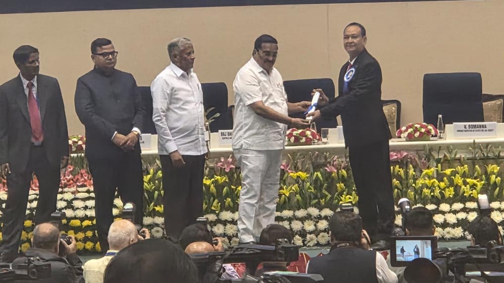 सूरजपुर : जल शक्ति जन भागीदारी अभियान 1.0 के अंतर्गत सूरजपुर जिले को उत्कृष्ट प्रदर्शन के लिए 25 लाख रूपये की पुरस्कार राशि की गई प्रदान