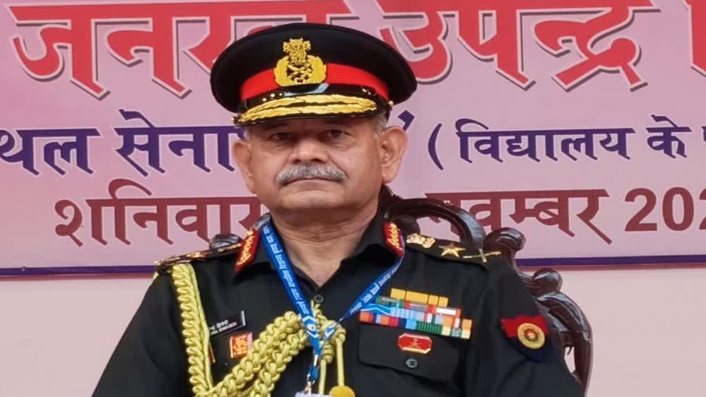 आर्मी चीफ का बयान: ऑपरेशन सिंदूर धर्म युद्ध जारी रहेगा; जनरल द्विवेदी ने सतना में कहा—हम कभी नमाज के समय हमला नहीं करते आर्मी चीफ का बयान: ऑपरेशन सिंदूर धर्म युद्ध जारी रहेगा; जनरल द्विवेदी ने सतना में कहा—हम कभी नमाज के समय हमला नहीं करते