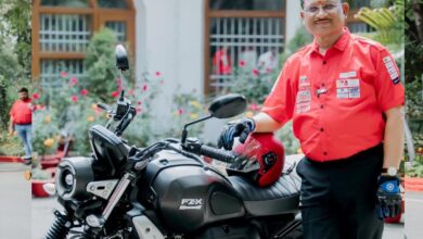 रायपुर : मुख्यमंत्री  विष्णुदेव साय ने स्वयं बाइक चलाकर युवाओं को दिया सुरक्षित ड्राइविंग का संदेश