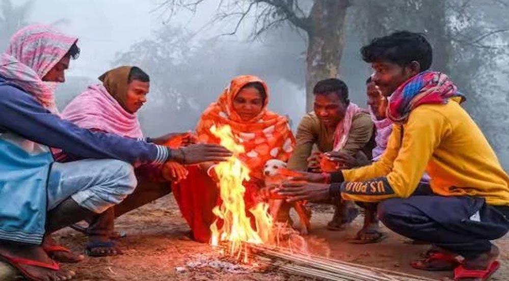 मध्यप्रदेश में मौसम का मिजाज बदला: ग्वालियर-चंबल में ठंड और कोहरा, 16 जिलों में बूंदाबांदी, भोपाल-इंदौर में धूप का मज़ा मध्यप्रदेश में मौसम का मिजाज बदला: ग्वालियर-चंबल में ठंड और कोहरा, 16 जिलों में बूंदाबांदी, भोपाल-इंदौर में धूप का मज़ा