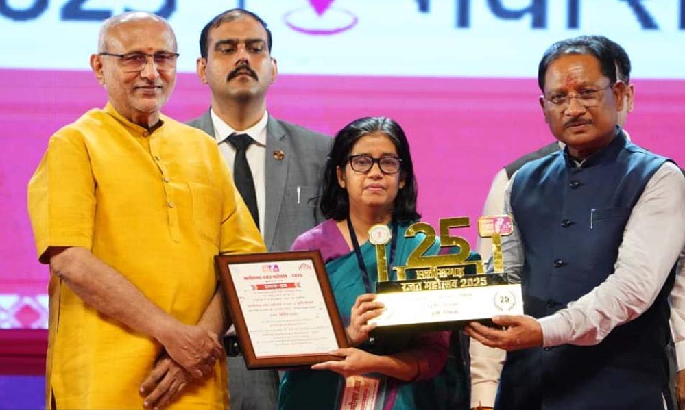 रायपुर : 25 वर्षों की विकास यात्रा थीम पर बनी कृषि विभाग के प्रदर्शनी को मिला द्वितीय पुरस्कार रायपुर : 25 वर्षों की विकास यात्रा थीम पर बनी कृषि विभाग के प्रदर्शनी को मिला द्वितीय पुरस्कार