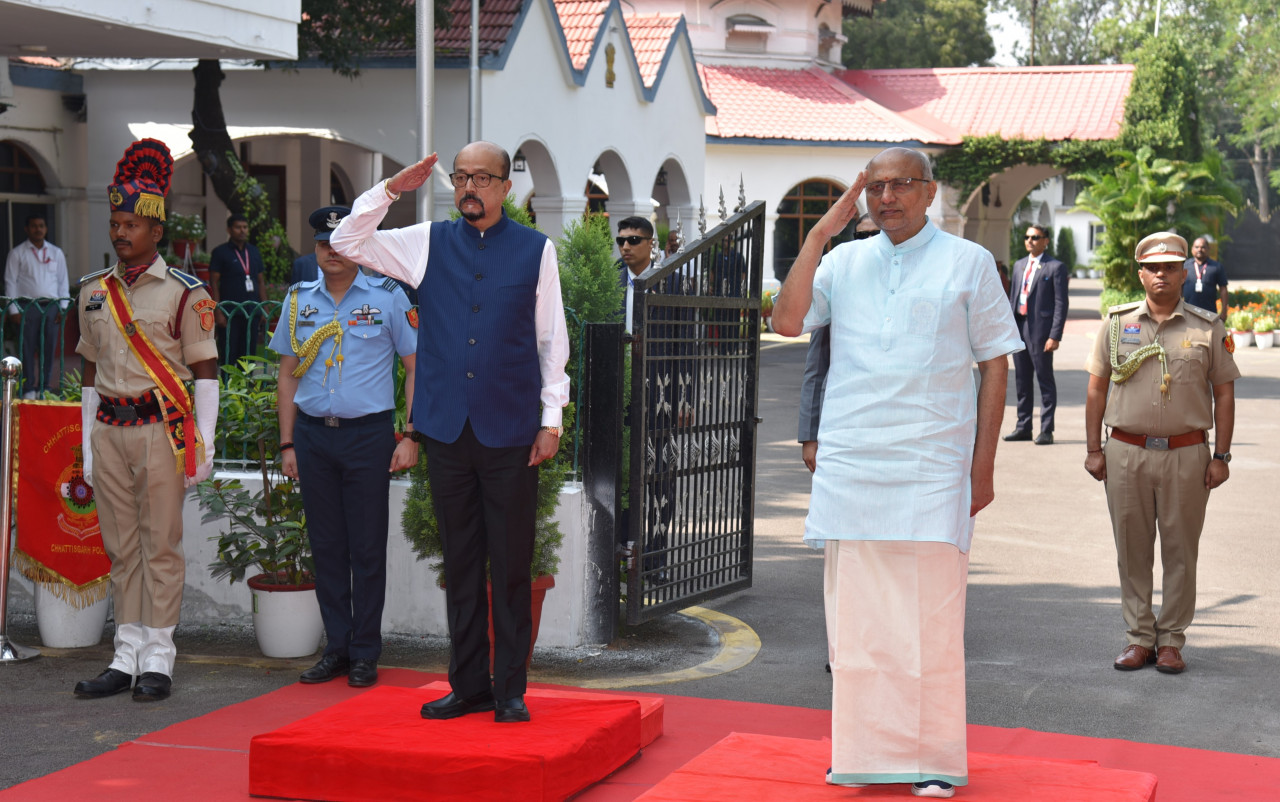 उप राष्ट्रपति को दिया गया गार्ड ऑफ ऑनर….