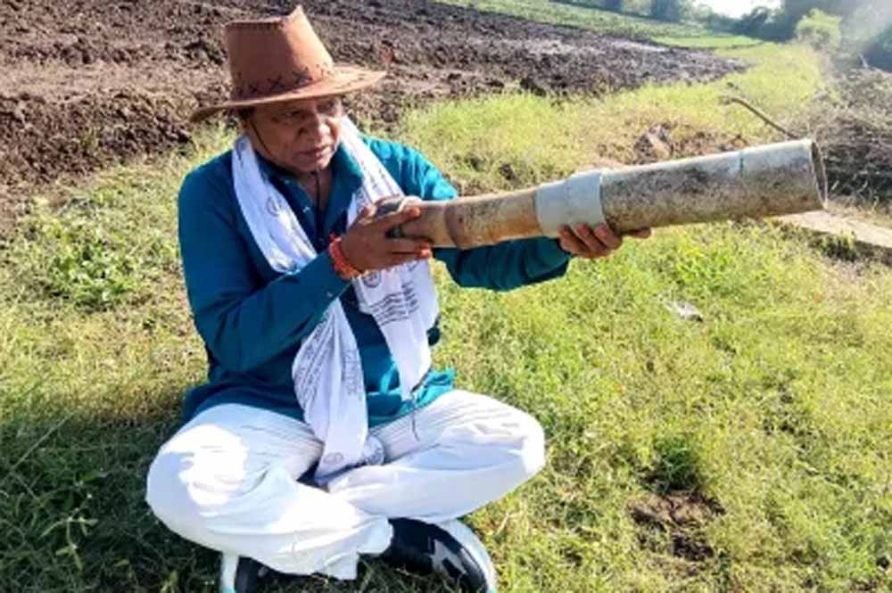 सरकार ने किया बैन, किसानों ने बना लिया सहारा: ‘कार्बाइड गन’ का अनोखा जुगाड़