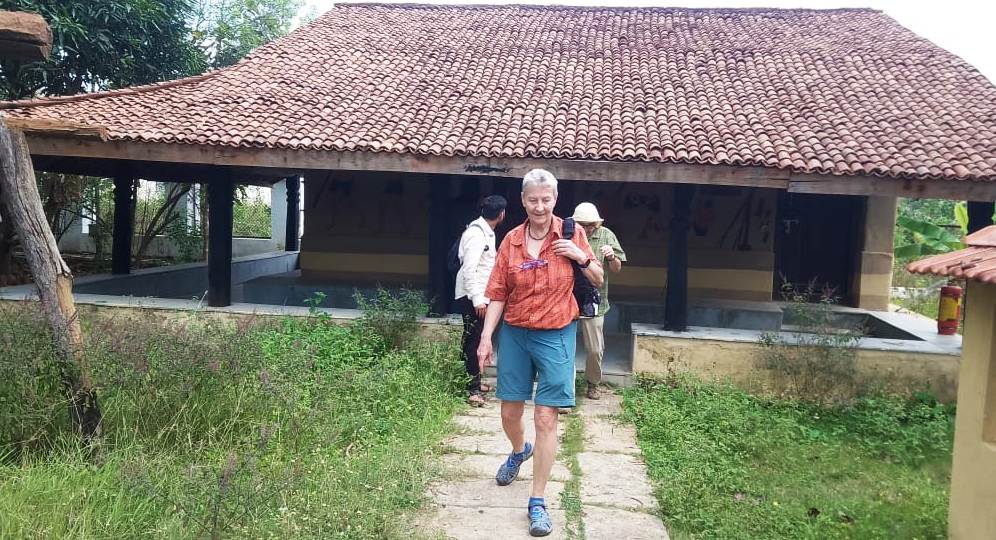 बेल्जियम के पर्यटक धनकुल एथनिक रिजॉर्ट पहुंचे, बस्तर की जनजातीय संस्कृति देख हुए अभिभूत…