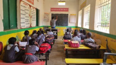 युक्तियुक्तकरण से बदली चचरेल प्राथमिक स्कूल की तस्वीर: बच्चों की उपस्थिति और पढ़ाई में हुआ सुधार, अब दो शिक्षक संवार रहे बच्चों का भविष्य…..