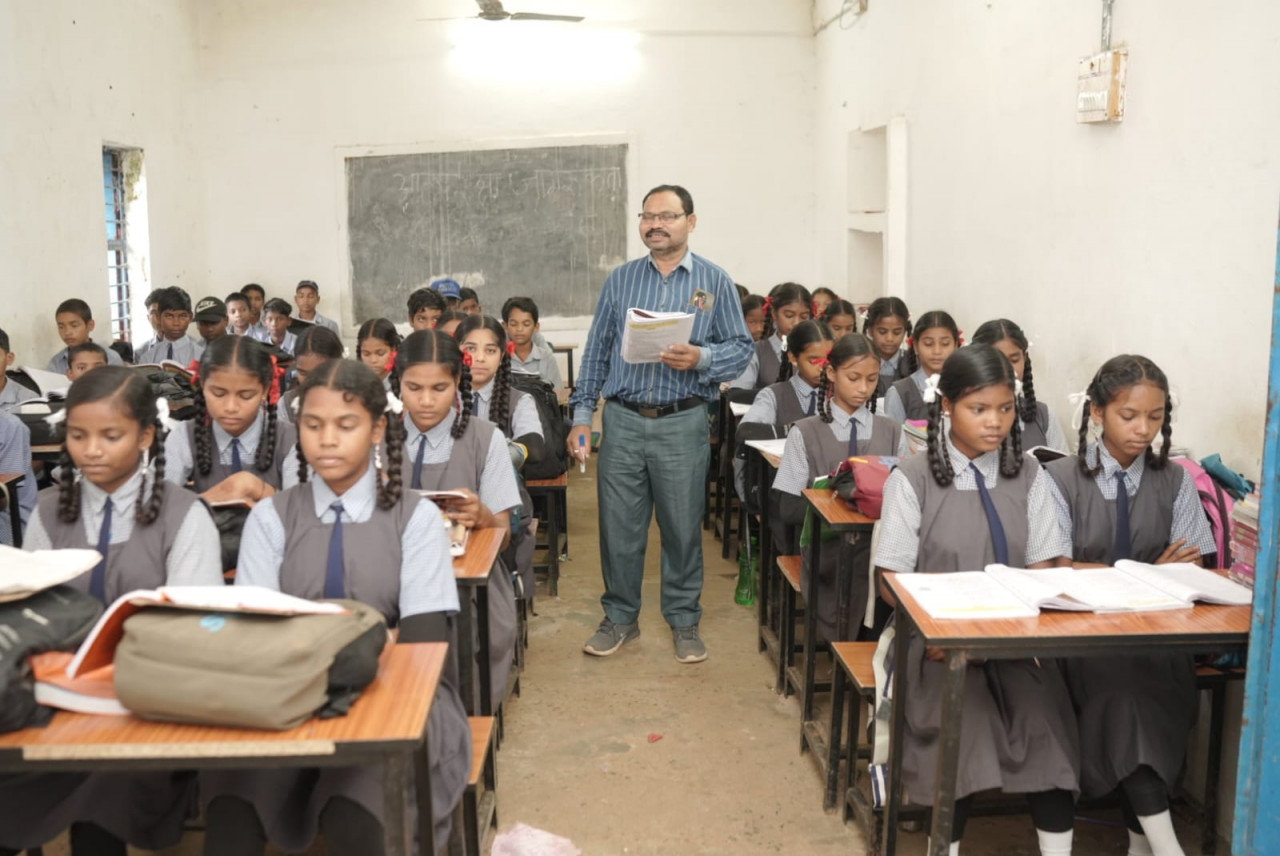 युक्तियुक्तकरण नीति से विद्यार्थियों तक पहुँच रही शिक्षकों की विशेषज्ञता का लाभ…